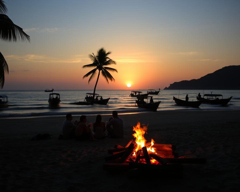 Vuur stoken op Thais strand